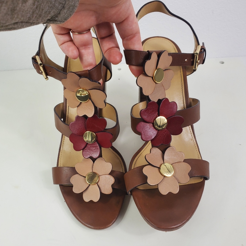 MICHAEL KORS Leather + Wood Flower Strappy Cage Heels / Sandals - Picture 7 of 16